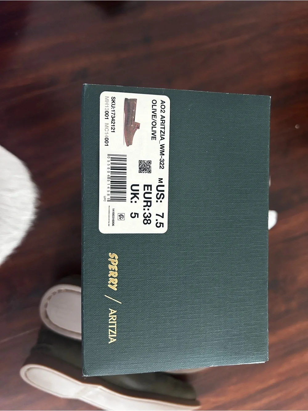 Sperry x Aritzia Authentic Original™ 2-Eye Boat Shoe. Size 7.5
